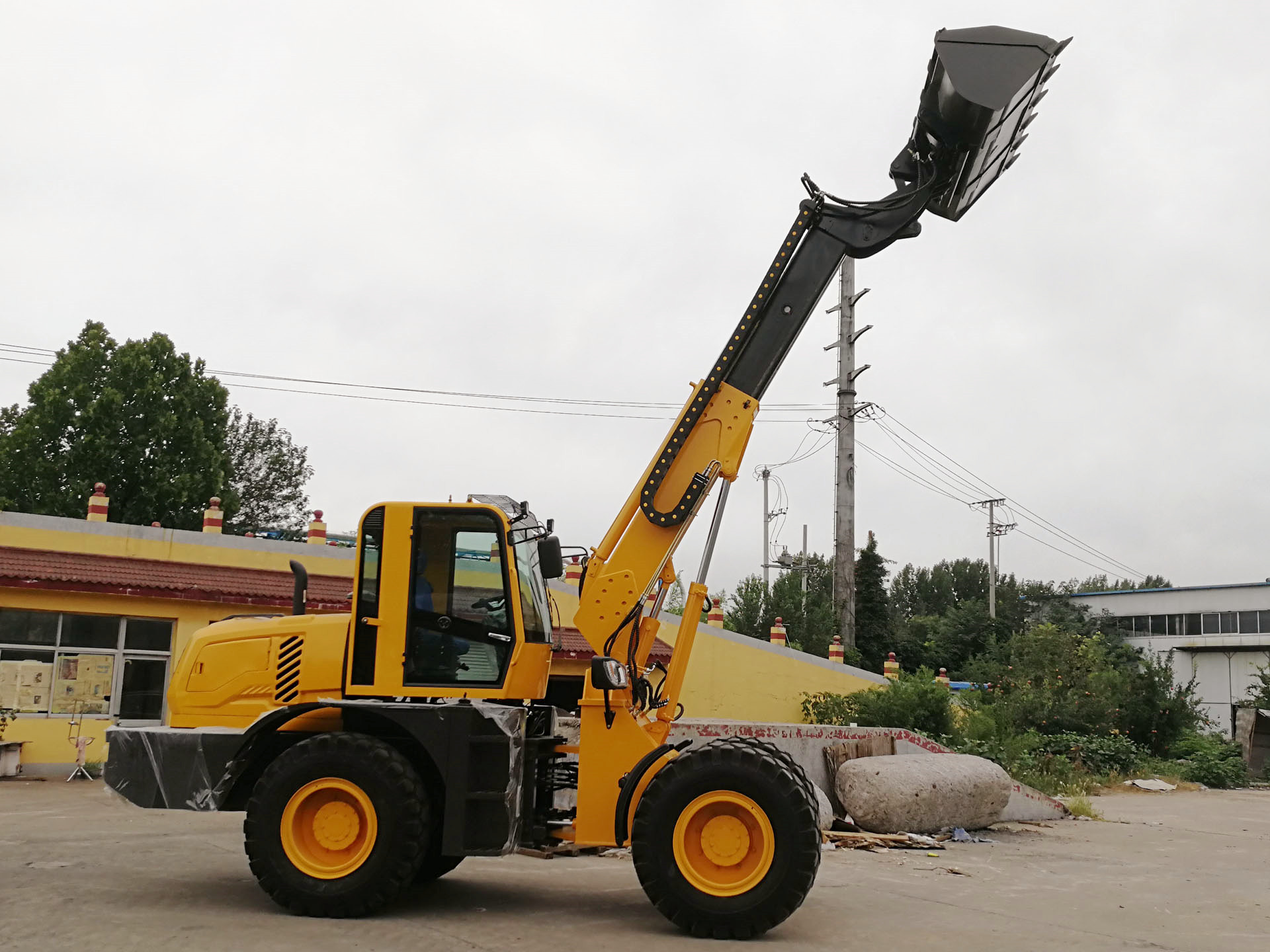 Telescopic boom loader