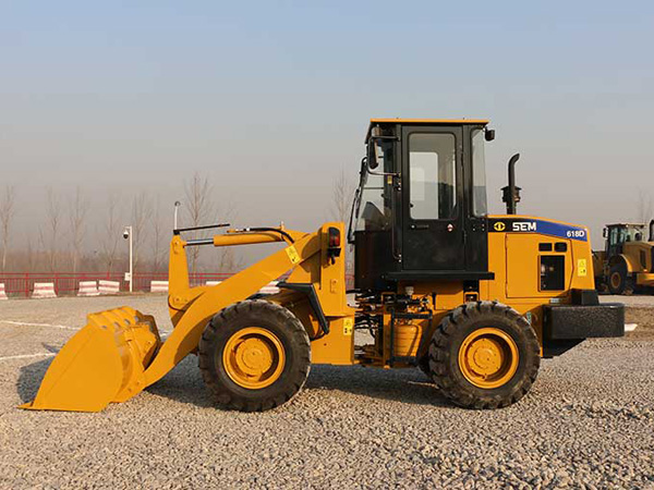 wheel loader SEM618D